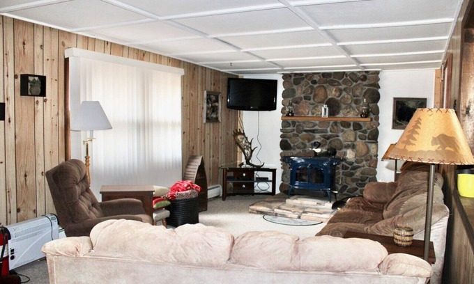 Crivitz Cabin | Enjoy Fall in Twin Bridge - Lake, ATV and waterfall adventures