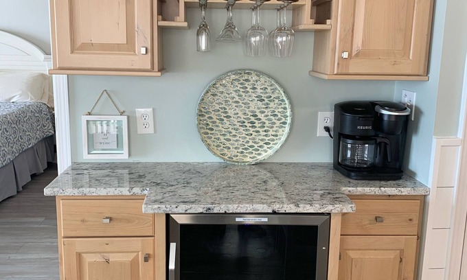 Crescent Beach Condo | Enjoy our beachfront property!