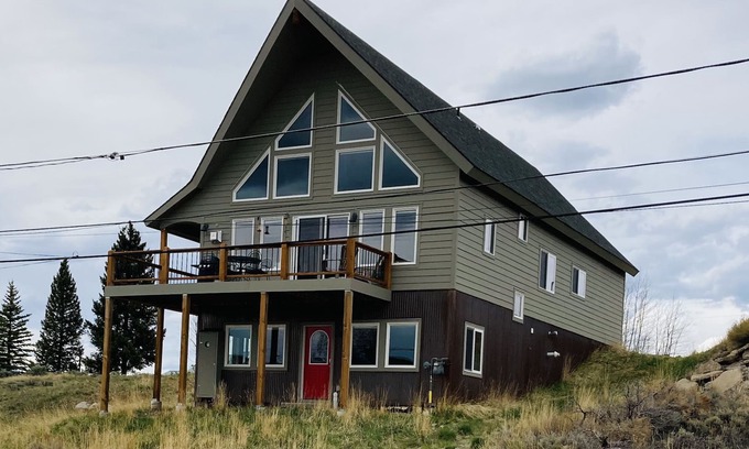 Leadville House | Enjoy Our New House In Historic Leadville, including your pets.