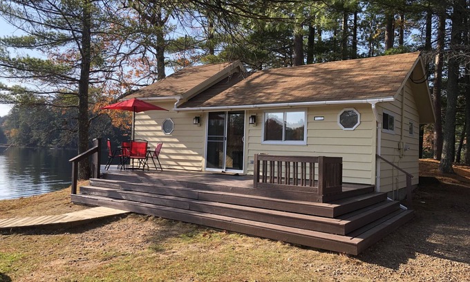 Lake Tomahawk Cottage | Enjoy Panoramic Lakeside Views From Your Private Peninsula!