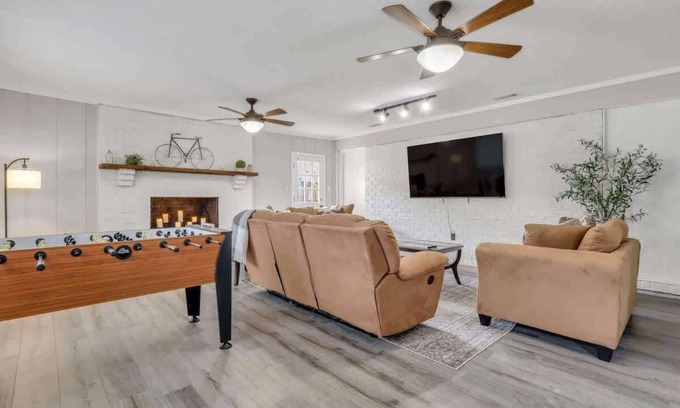 Pooler House | Enjoy Savannah 4BR w/King Bed