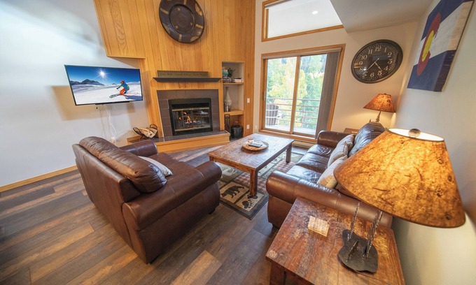 Mountain House Condo | Enjoy the pool & hot tub with an amazing view