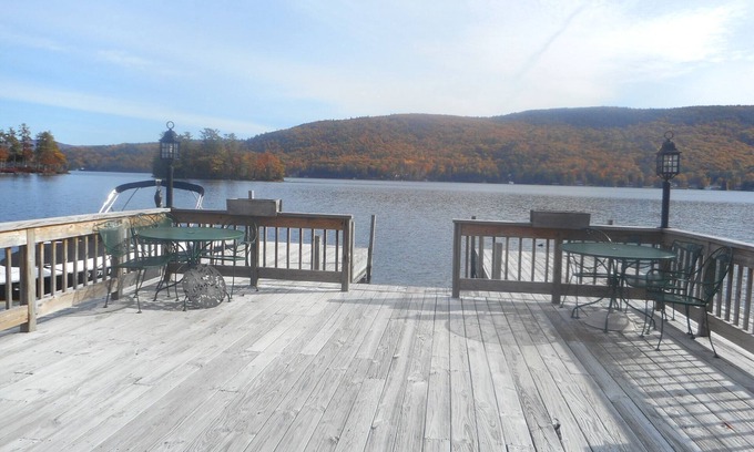 Lake George Condo | Enjoy the wonders of Lake George