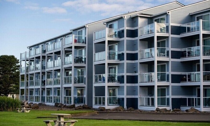 Lincoln City Condo | Enjoy this 2nd floor condo with amazing views of the coast in Lincoln City!
