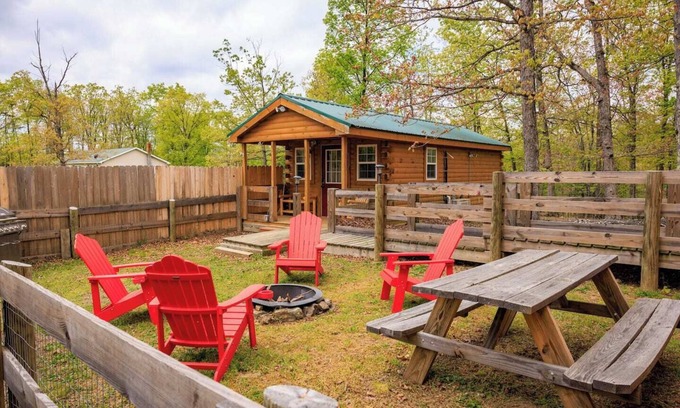 Berkeley Springs Apartment | Enjoy this cabin/tiny home on 24 acres of Oak and Hickory forest close to Berkeley Springs, WV