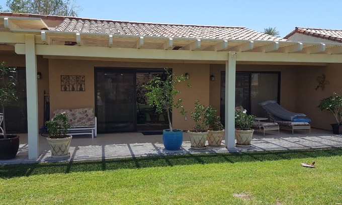 Palm Desert Condo | Enjoy your Desert Stay!