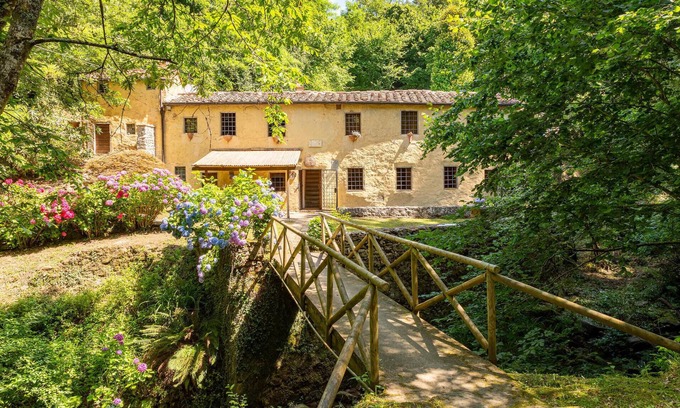 Marliana House | Enjoy your stay in Tuscany in this 15th century mill converted into a vacation home.
