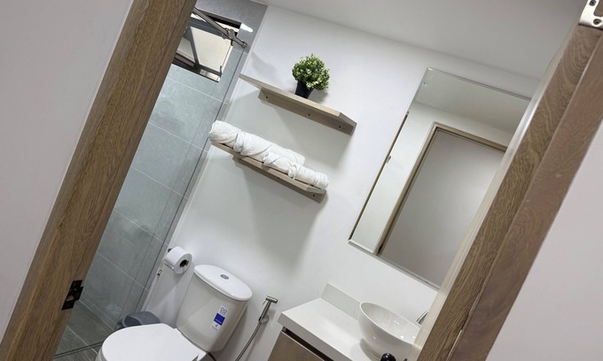 Guayabal Apartment | Enjoyable 2-bedroom apartment with WiFi in Medellin