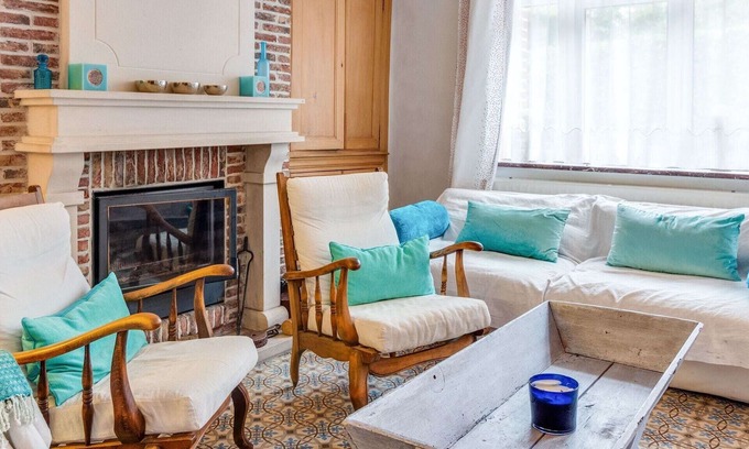 Le Mesnil House | Enticing Holiday Home in Viroinval near Forest