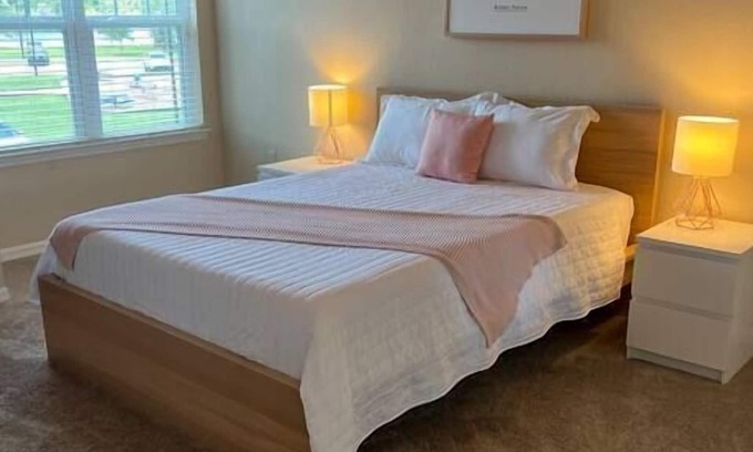 Northside Apartment | Entire 1BR Apartment 5 * Gated Community Pool,Gym+
