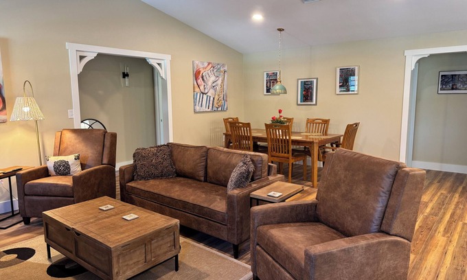 Port Charlotte House | Entire 3/2 Home with Large Yard and RV Parking in Port Charlotte, FL
