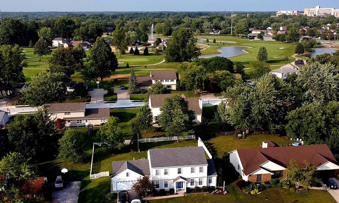 Fort Wayne House | Entire 5 Bedroom Home in Golf Community - 12 Beds - ASK ABOUT DISCOUNT