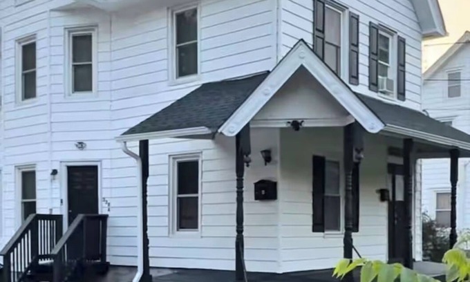 Clayton Apartment | Entire Apartment with private entrance and backyard oasis