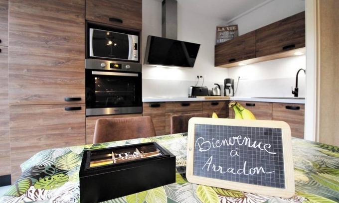 Arradon Apartment | Entire apartment within walking distance of the village and the beach