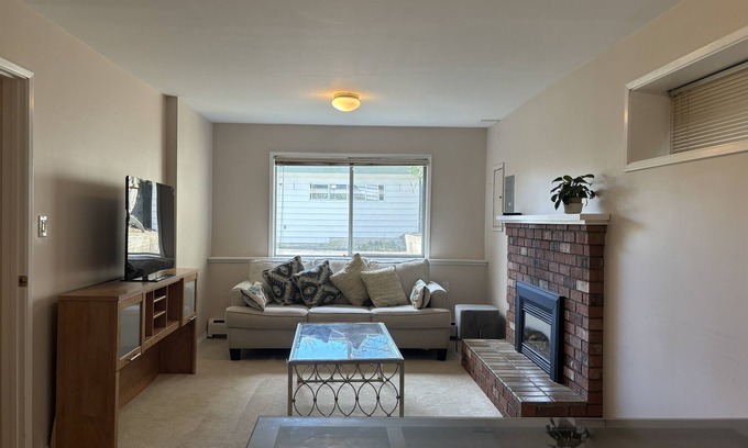 Dunbar House | Entire Guest Suite in Vancouver