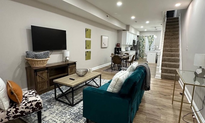 Downtown Baltimore House | Entire home near John’s Hopkins Hospital