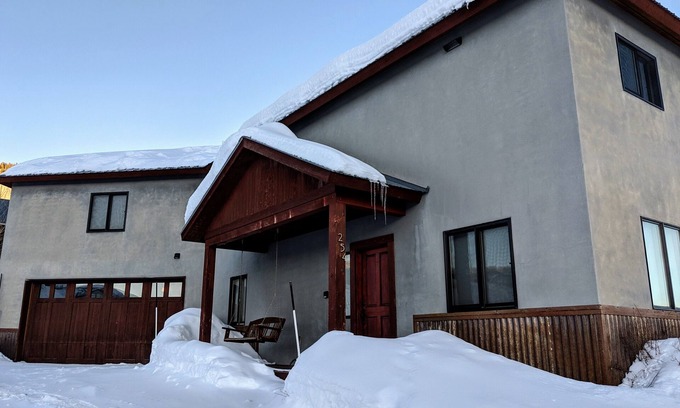 Crested Butte House | Entire home with stunning mountain views