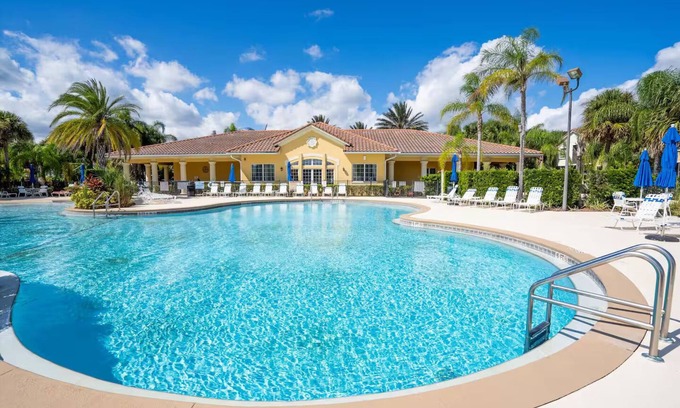 West Kissimmee Condo | Entire vacation home in Kissimmee, Florida, United States