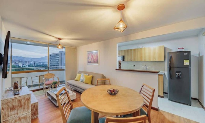 La Aguacatala Apartment | |EP| Well Located Apt w/Fast Internet,Balcony,Pool