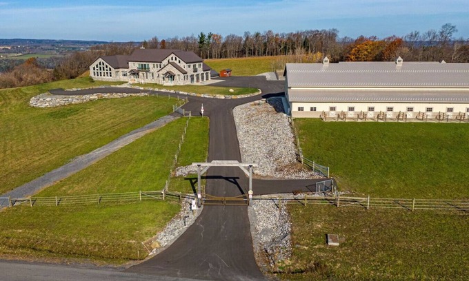 Central Bridge House | Equestrian Estate | Indoor Pool, Theater, Game Rm