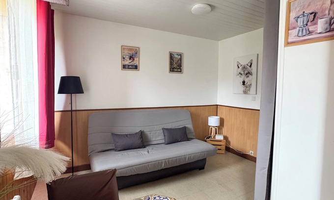 La Llagonne Apartment | Equipped studio at the foot of the Quillane ski slopes