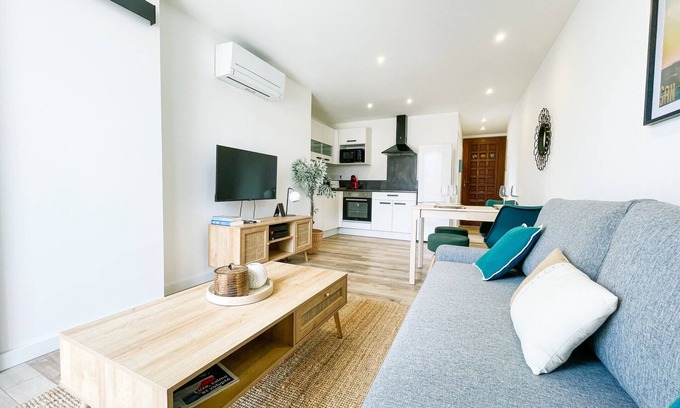 Secteur 2 Apartment | #ES The luminous T2 in the City Center (pedestrian area)🌞