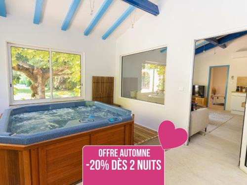 Bedarrides Villa | Escapade Coeur de Provence - Idéal couples et Pro - Jacuzzi privé - 15min Avignon et Château-neuf-du-Pape - Parking privé gratuit