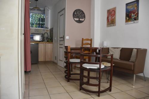 Saint-Lambert Apartment | Escapade Paisible, Saint-Eugène