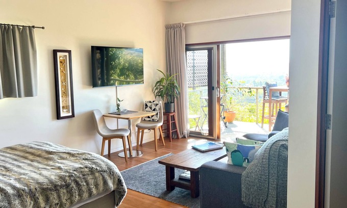 Bangalow Apartment | Escape to Bangalow, Byron Hinterland accommodation with stunning views