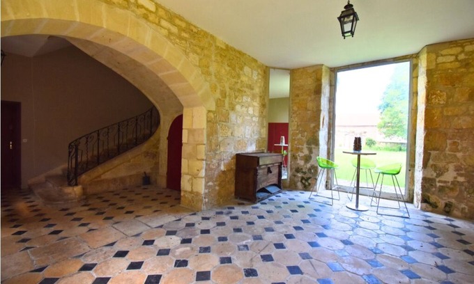 Ravenel Apartment | Escape to Château Ravenel