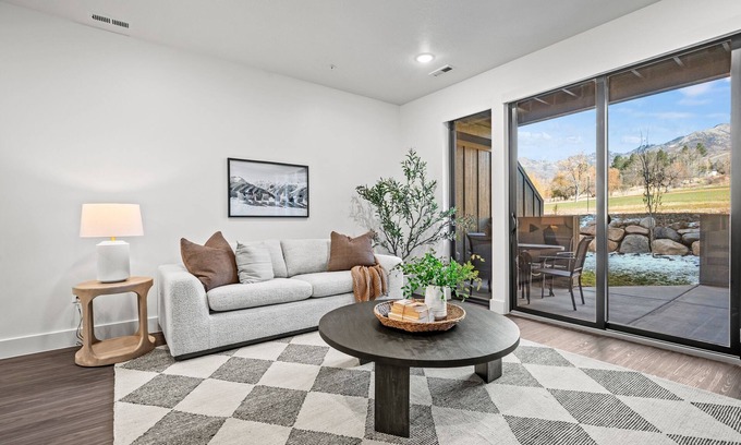 Eden Condo | Escape to Eden at the Pointe C103 |Golf |Watersports