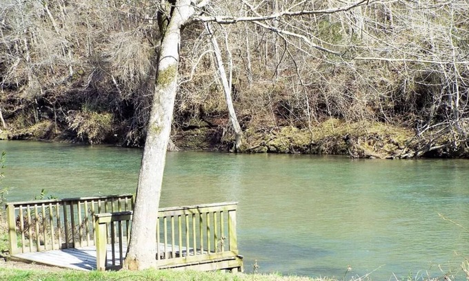 Killen House | Escape to the Harmony Ranch Guest Cabin! 45 acre farm-fish, swim, grill, relax!