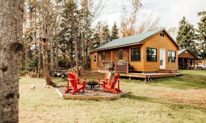 Tatamagouche Cottage | Escape to Tranquility at The Sandy Pearl: A Cozy Log Cottage Retreat