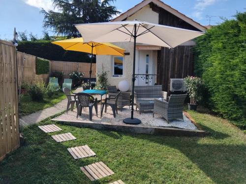 Saint-Clair-de-la-Tour Apartment | Espace Atypique détente, bien-être