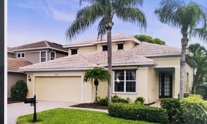 Estero House | Estero, FL Rookery Point-Beautiful Home 3 BR/2.5 BA Heated Pool MONTHLY RENTAL