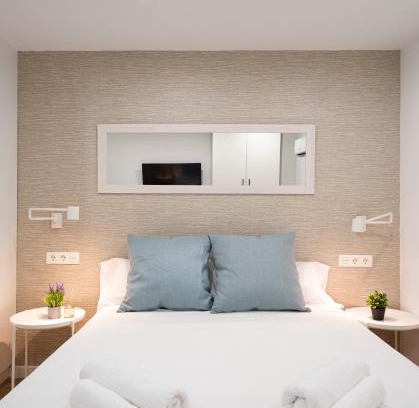 Plaza de Toros-Doctores-San Lazaro Apartment | Estudio Deluxe en Jardines del Triunfo - Granada