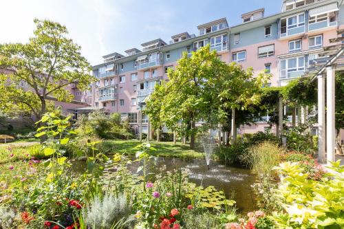 Rosenberg Bed & Breakfast | Evangelische Diakonissenanstalt Stuttgart GÄSTEHAUS AM DIAKONISSENPLATZ