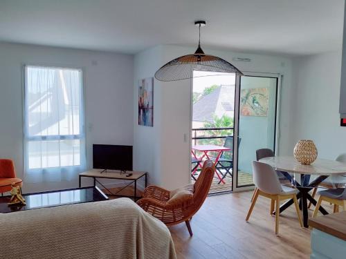 Fouesnant Apartment | Evasion chic au coeur de la ville et proche plage - Garage privé - Deux chambres