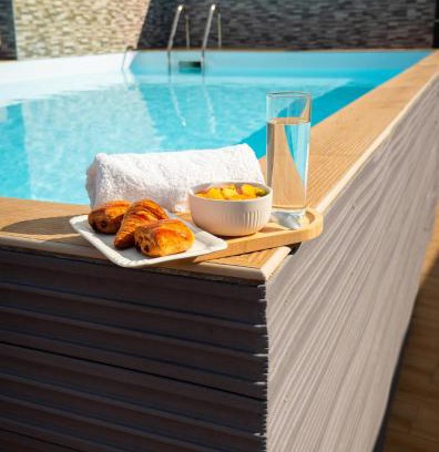 Port-Louis Apartment | Evasion en plein cœur de la ville Studio Jacuzzis Sauna et piscine au centre de Port-Louis