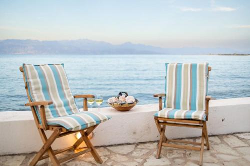 Petalidi Apartment | Evi's Seafront Hideaway - Petalidi Cozy Nest