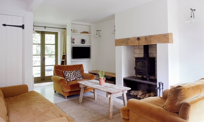 Ampney Crucis House | Ewen House - Cotswolds Cottage on Award Winning Lower Mill Estate & Spa