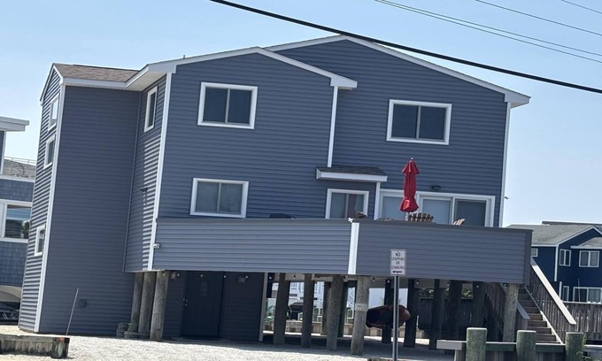 Ship Bottom House | Excellent views from this Ship Bottom single family home