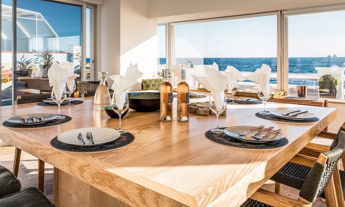 Saint-Mandrier-sur-Mer Villa | Exceptional Villa – Les Pieds dans l’Eau in Saint-Mandrier-sur-Mer