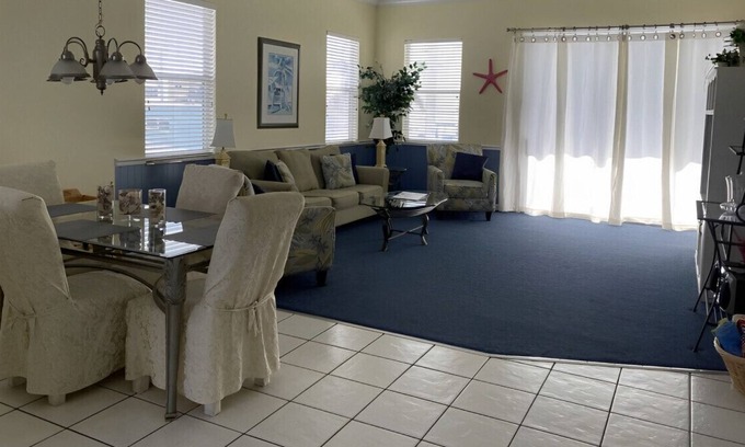 Bradenton Beach Villa | Exceptional 4B Family Vacation Villa! Pool, Porch