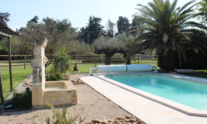 Chateaurenard Bed & Breakfast | EXCEPTIONAL BED & BREAKFAST IN A PROVENCAL MAS with gourmet breakfast