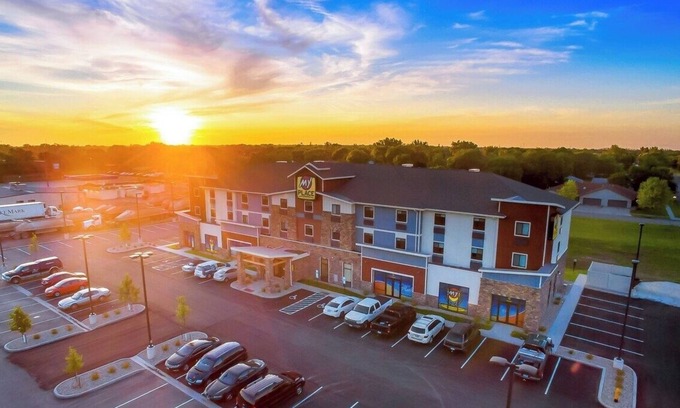 Aberdeen Hotel | Exceptional Room for Exploring Aberdeen w/Pet Access
