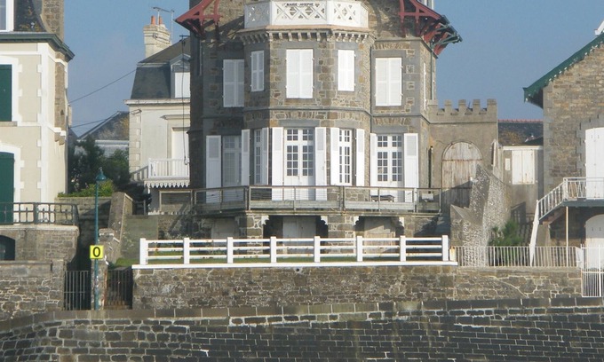 Parame Villa | EXCEPTIONAL SITUATION FULL SEA VIEW DIRECT beach access