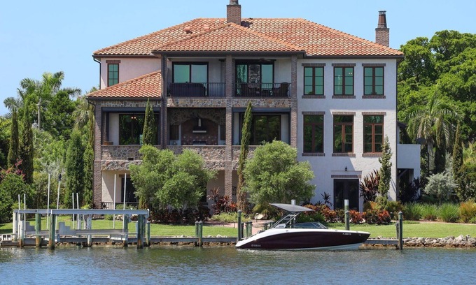 Indian Beach Sapphire Shores House | Exceptional Waterfront Home in Sarasota!!