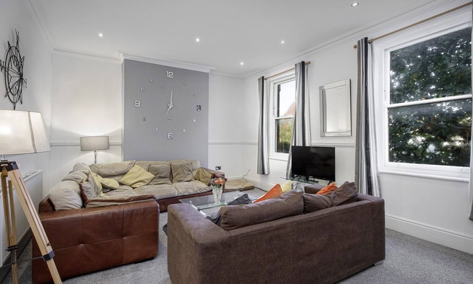 Lytham St. Anne's House | Exceptionally spacious, central apartment in Lytham St Annes