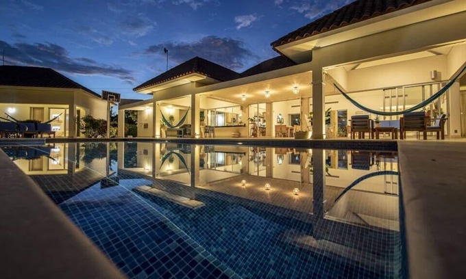 Cartagena Villa | Exclusive 5 Bedroom Mansion with Pool @ Zona Norte